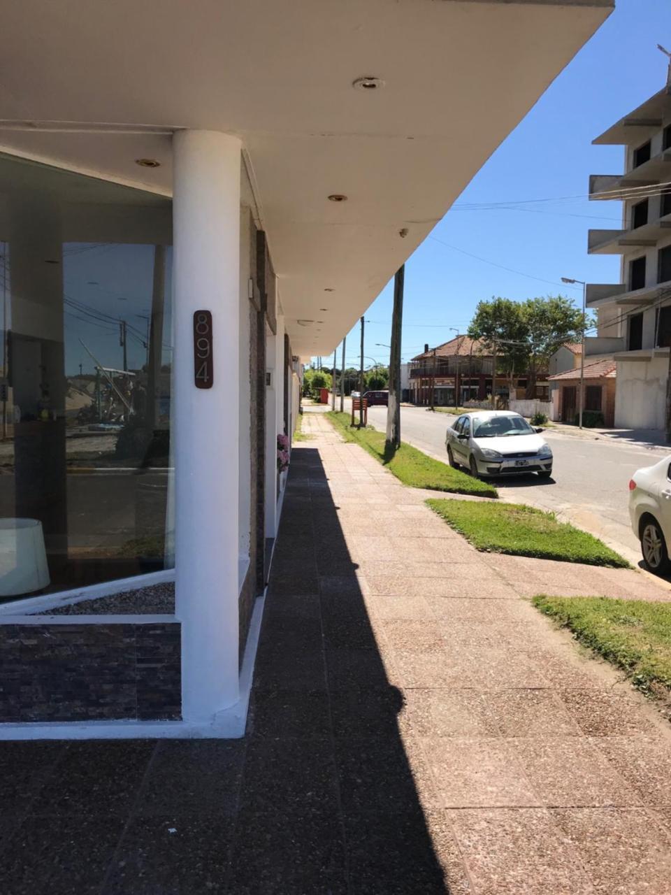 Onais Hotel 3*